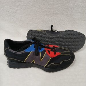 New Balance 327 Shoes Boys Youth Size 5 Black Red Blue Pointure Garcons GS327BC1